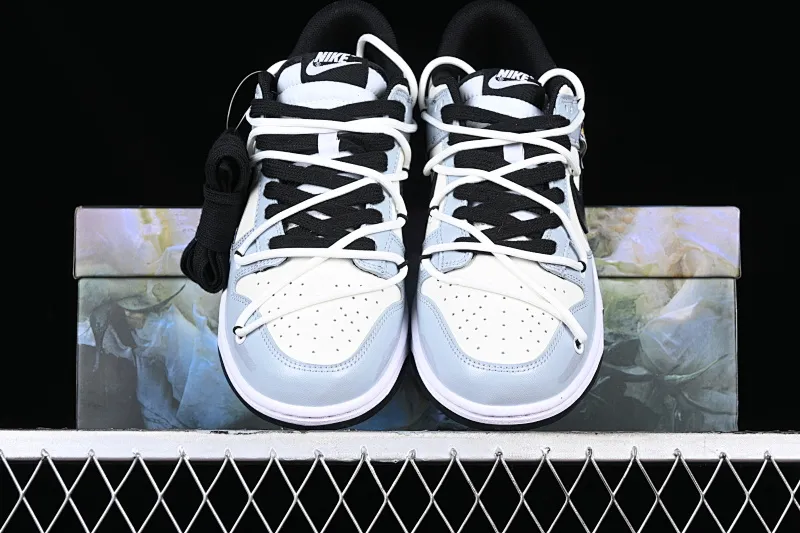 All Categories Nk SB Dunk Series Nk SB Dunk Low Low-top sneakers Customized large box Nk Dunk Low Panda Prank-The Art of Love SB strappy low-top casual sneakers DD1391-100